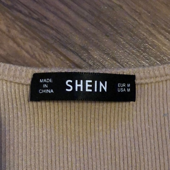 brown shein top🤎 - Picture 2 of 3